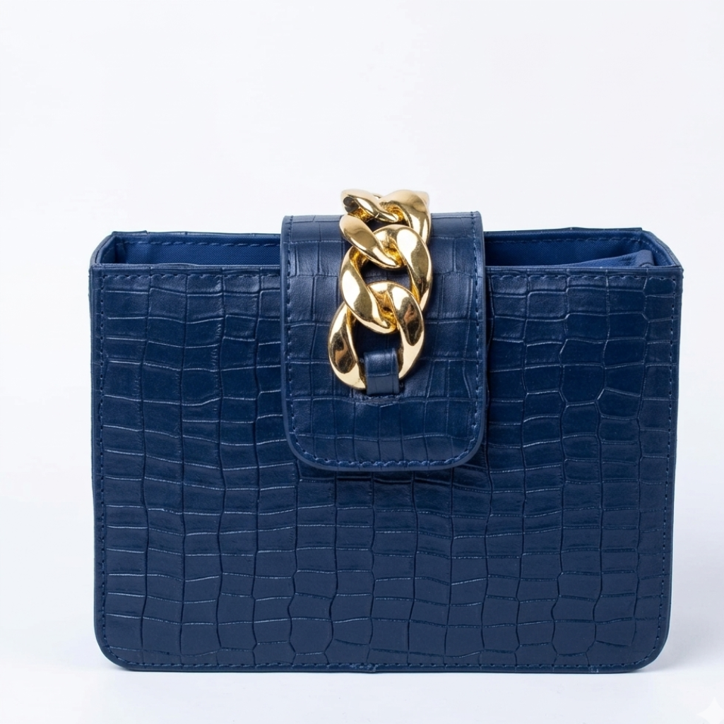 The Sapphire Link Clutch